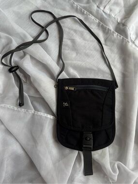 Eagle Creek Mobile Dry Pouch